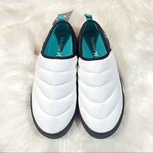 NWOT Hurley Men’s White/Aqua Puff Chukka Slip-On